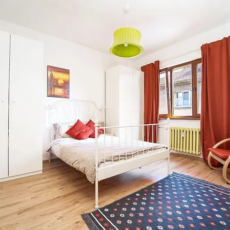 Central 2bd Next To Vitosha Bul. Sofia