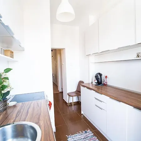 Apartment Central 2bd Next To Vitosha Bul. Sofia