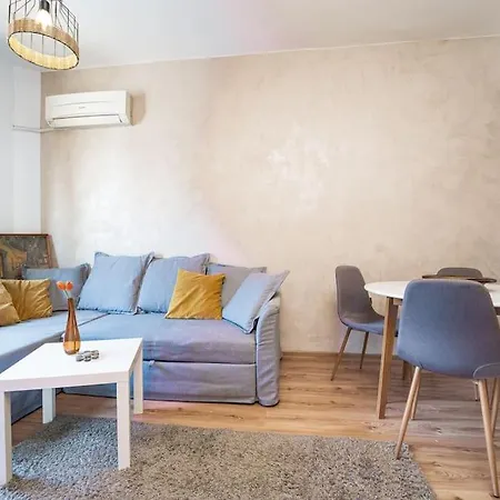 Apartment Central 2bd Next To Vitosha Bul.